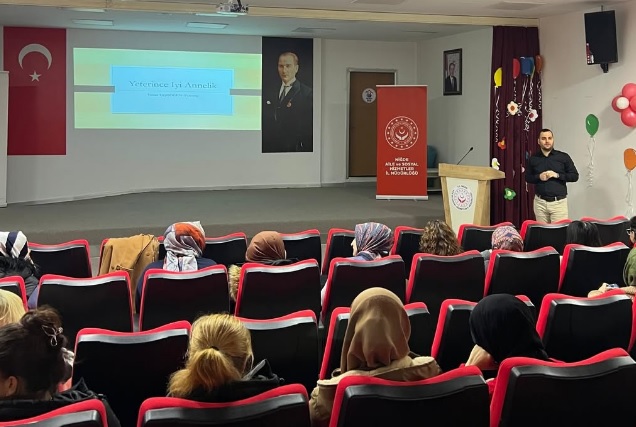 Aile ve Sosyal Hizmetler Personeline “Yeterince İyi Anne Olmak” Eğitimi