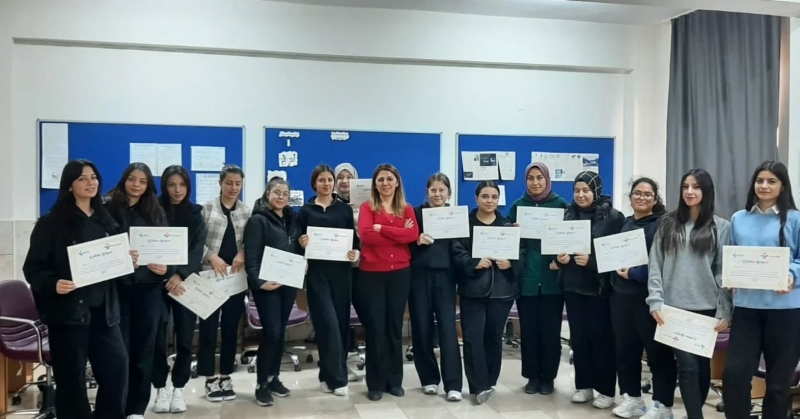 Geleceğin Bilişimcilerine İş Kulübü Eğitimi