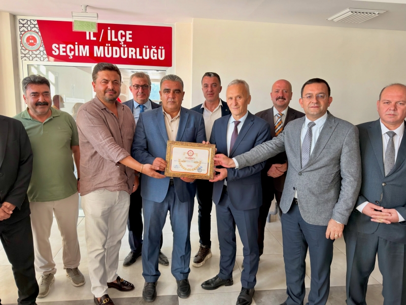 MHP Niğde İl Başkanı Aytekin Tükenmez Mazbatasını Aldı