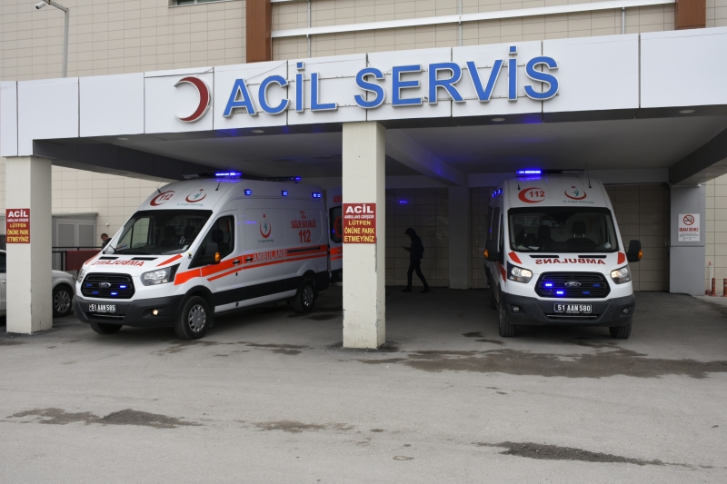 Niğde Ankara otoyolunda trafik kazası 3 yaralı