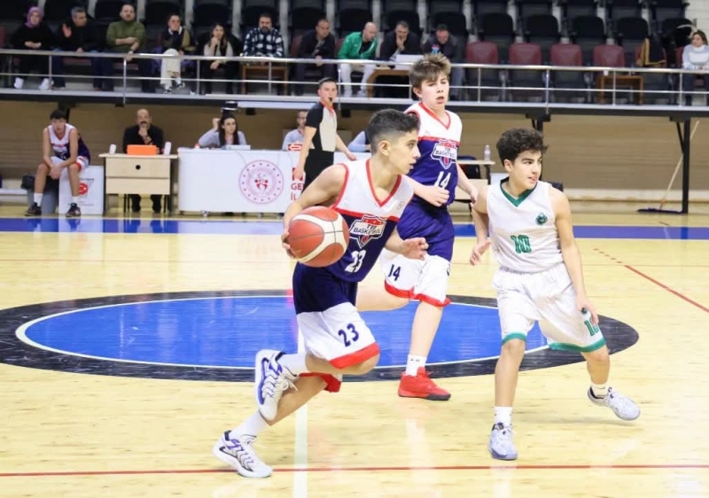 U14 Erkekler Basketbol Bölge Şampiyonası Niğde’de Başladı!