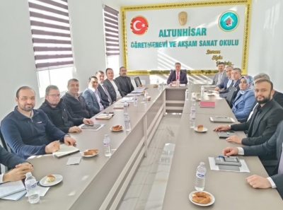Altunhisar’da İlçe Eğitim Kurumu Müdürler Kurulu Toplantısı Gerçekleştirildi
