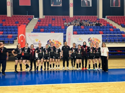 ANALİG Hentbol Müsabakalarında Türkiye Finalistleri Belli Oldu
