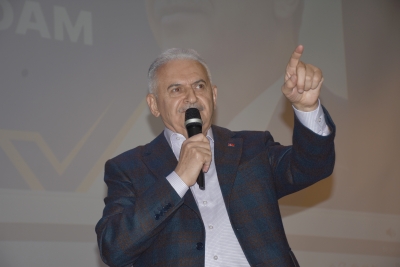 Binali Yıldırım Niğde'de muhalefete yüklendi