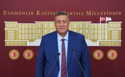 Gürer: “Gençliğin De Geleceği Bugünden Eriyor”
