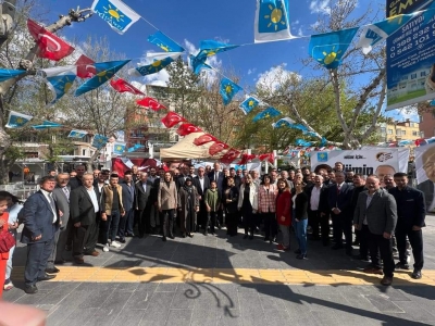 İYİ PARTİ’NİN MİLLETVEKİLİ ADAYLARINA BAYRAMLAŞMA PROGRAMINDA YOĞUN İLGİ