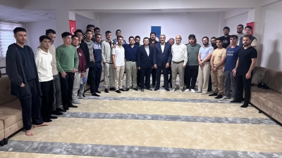 Milletvekili Uzkurt, İYC Yurdu Öğrencileriyle Buluştu