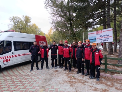 Niğde İHH Arama Kurtarma Ekibi Isparta’da Doğada Arama Kurtarma Eğitimi Aldı