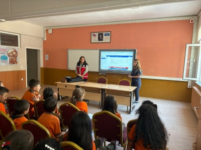 Niğde’de Öğretmen ve Öğrencilere İlkyardım Eğitimi