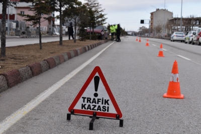 Niğde'de Trafik Kazası: 1 Kişi Ağır Yaralandı, 1 Kişi Gözaltında