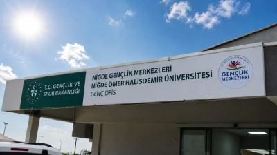 NÖHÜ Rock Müzik Kulübü Öğrencileri Sahneye Davet Ediyor