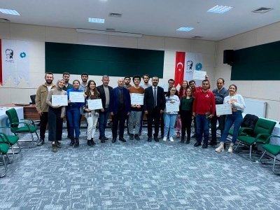 NÖHÜ’lü öğrencilere iş kulübü eğitimi 