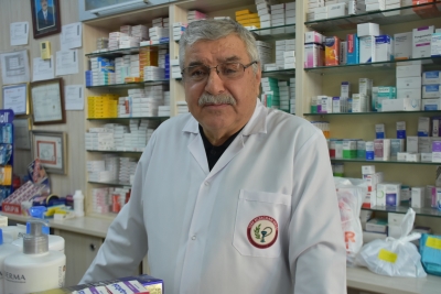 Öztürk: “İlaç Yokluğunun Sebebi Eczaneler Değil, Yanlış Fiyat Politikasıdır”