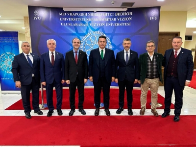 Rektör Uslu, Uluslararası Vizyon Üniversitesi'nin mezuniyet törenine katıldı