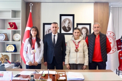 Şampiyon Boksörlerden İl Müdürü Dorul’a Ziyaret