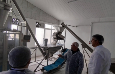 Tarım Müdüründen Sirke Fabrikasına Ziyaret