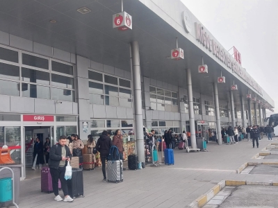 Üniversite Öğrencileri Memleket Yolunda: Otobüs Seferlerinde Yoğunluk