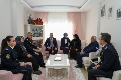 Vali Cahit Çelik’ten Şehit Polis Memuru Bora Çelik’in Ailesine Ziyaret