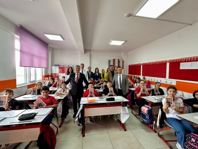 Vali Çelik’ten Akkol Koleji’ne Anlamlı Ziyaret
