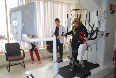 Yürüyüş Robotu Yaralı depremzedeler için yeni umut oldu